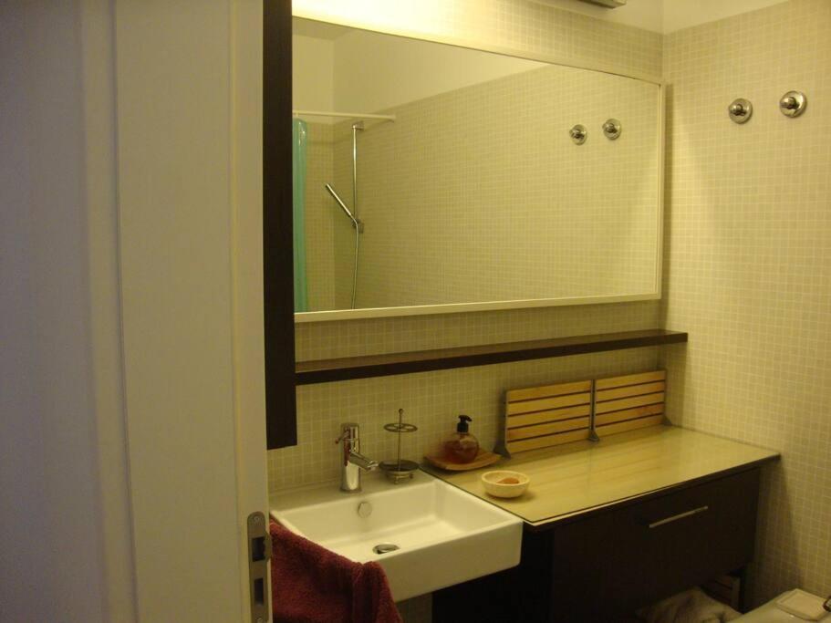 Modern And Spacious Apartment In Lisboa Bagian luar foto